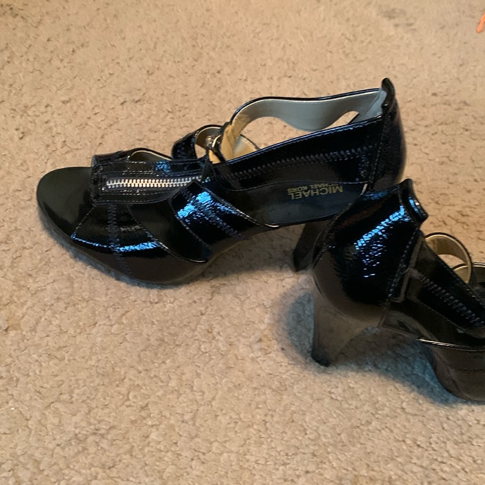 Women’s Shoes